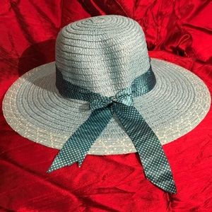 Colorful summer straw hats.